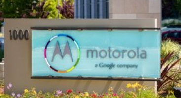 Новая версия знаменитой «бритвы» от Motorola